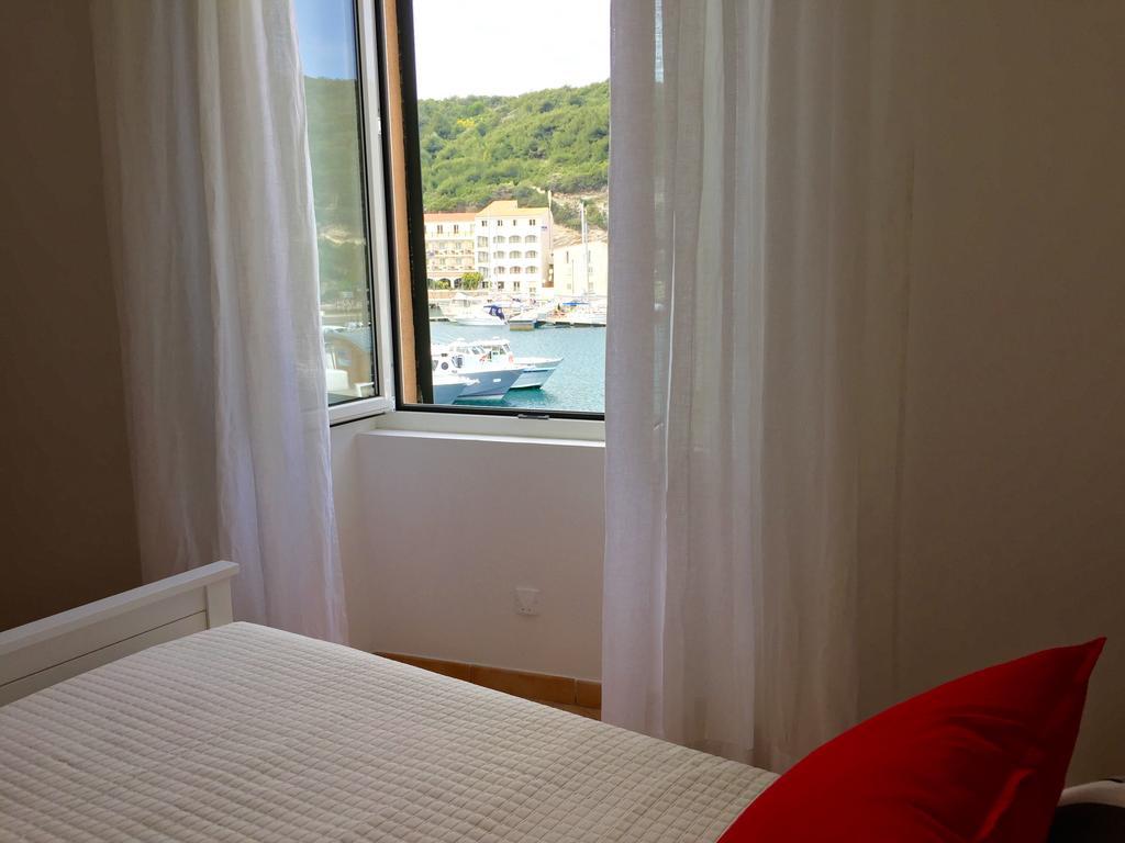 Apartahotel Du Port Bonifacio (Corsica)